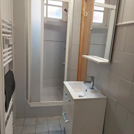 T2 Plein Centre Et Au Calme Apartamento *